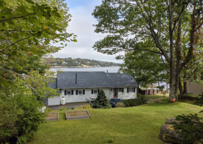132FoxPointFrontRd_backyard