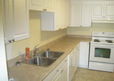 22 Lower Unit Kitchen